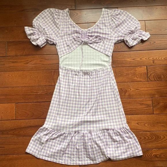 Caution to the Wind Dress - Picture 2 of 3